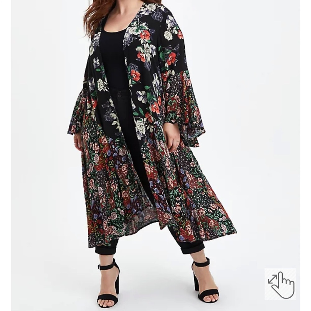 Torrid Size 1, Floral Fabric Mixed Hi-Low Kimono